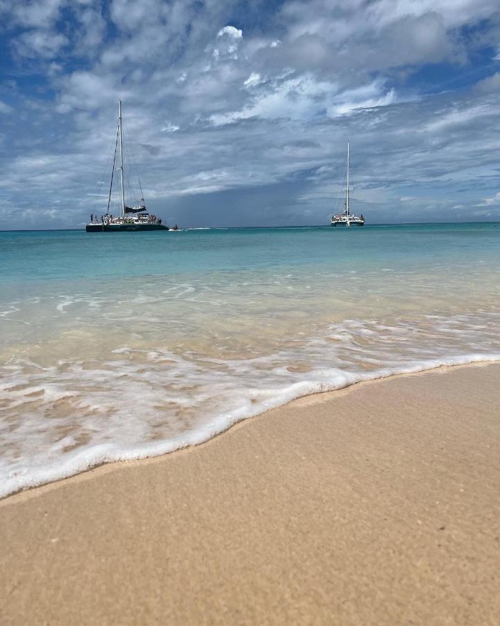 Nautilus Ocean Suites Bridgetown Eksteriør billede